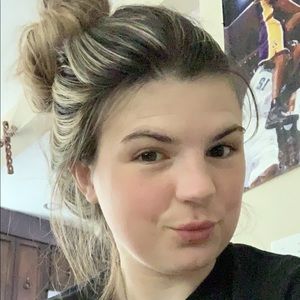 Meet your Posher, Ashlee